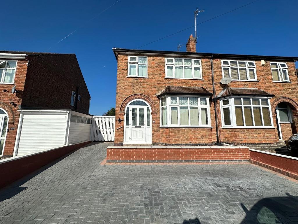 Milverton Avenue, Leicester 3 bed semidetached house £1,100 pcm (£