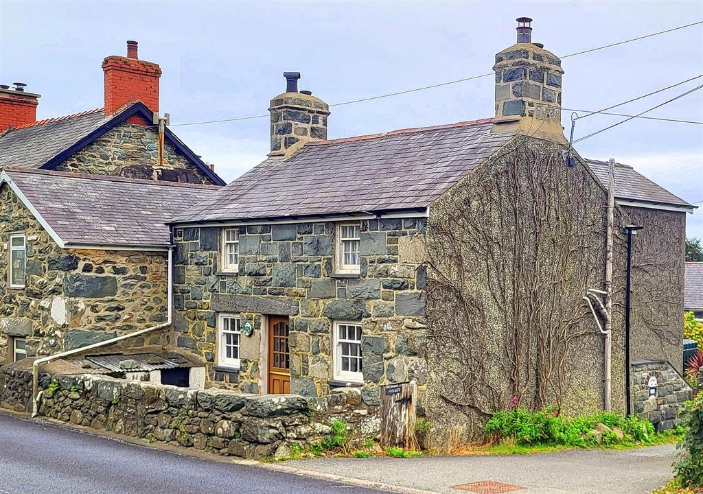 Dyffryn Ardudwy 3 bed house for sale £230,000