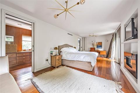 5 bedroom apartment for sale - East Heath Road, London, NW3