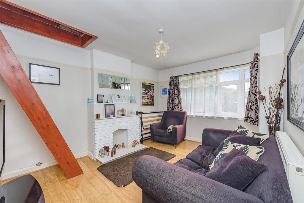 Ladies Mile Road, Patcham, Brighton 2 bed semidetached bungalow for