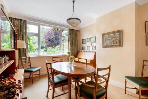 11 Johns Road, Meopham, Gravesend, DA13 0LP