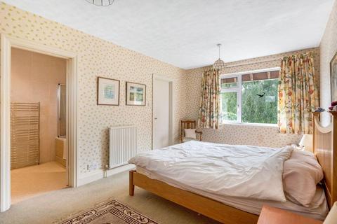 11 Johns Road, Meopham, Gravesend, DA13 0LP