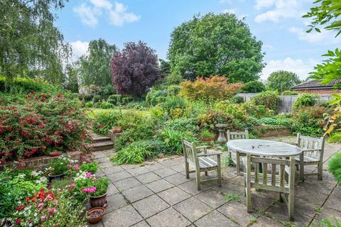 11 Johns Road, Meopham, Gravesend, DA13 0LP
