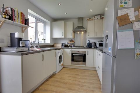 9 Devonshire Close, Elloughton, Brough, HU15 1UB