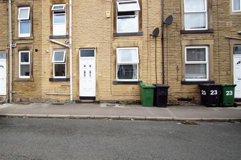 1 bedroom terraced house to rent, South Street, Morley, Leeds