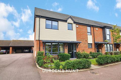 47 Park View, Chigwell, IG7 5EF