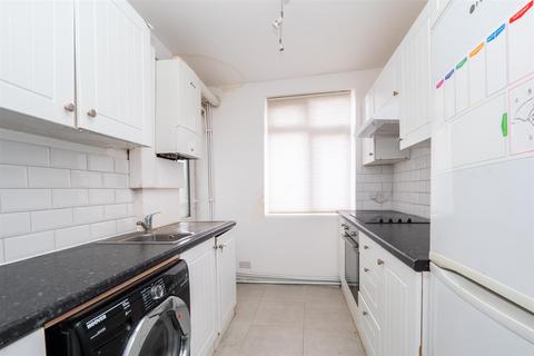 1, Copthorne Court Oakhill Road, Sutton, SM1 3AH