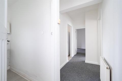 1, Copthorne Court Oakhill Road, Sutton, SM1 3AH