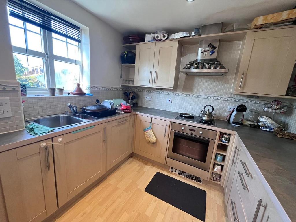 Kitchen 1.jpg