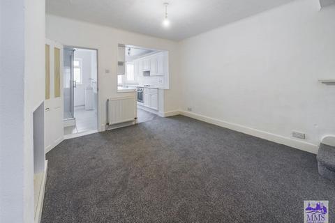 29 Bingham Road, Rochester, ME2 4JL