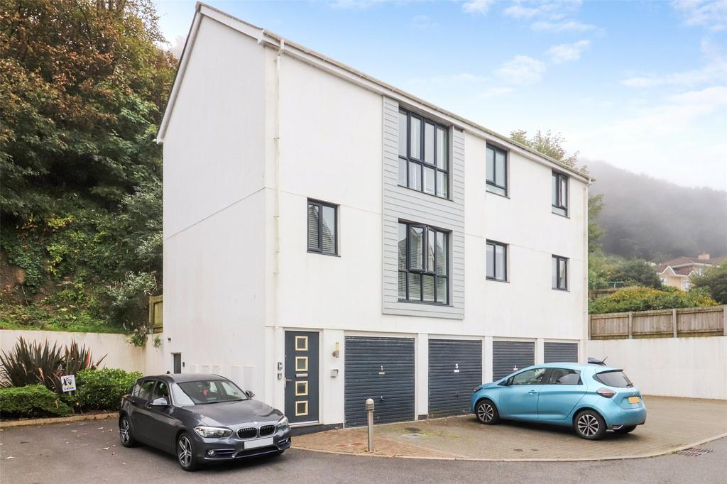 Inglebrook Heights, Westward Ho!, Bideford, Devon, EX39 2 bed apartment