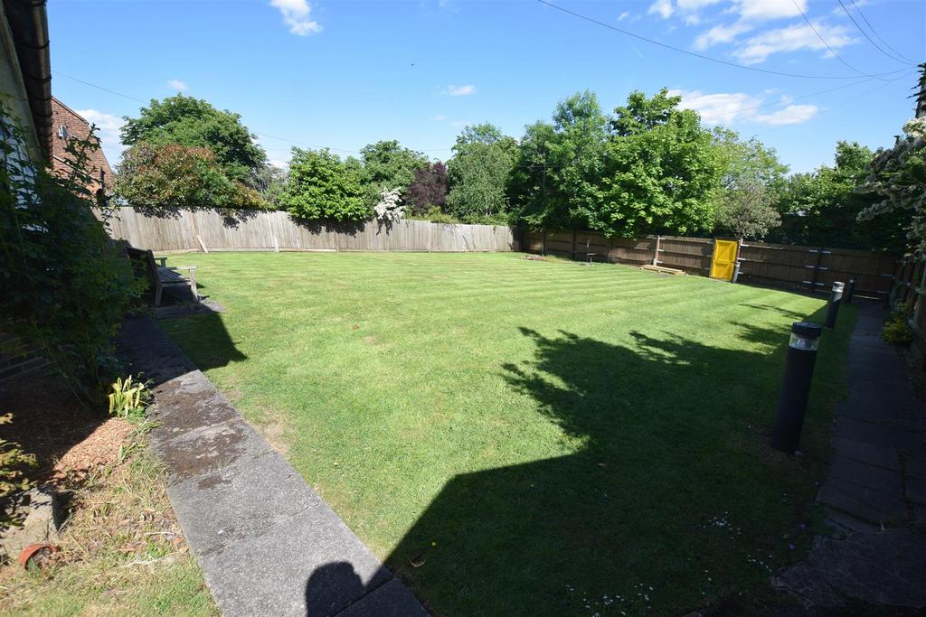 Lullington Garth, London 1 bed flat £1,250 pcm (£288 pw)