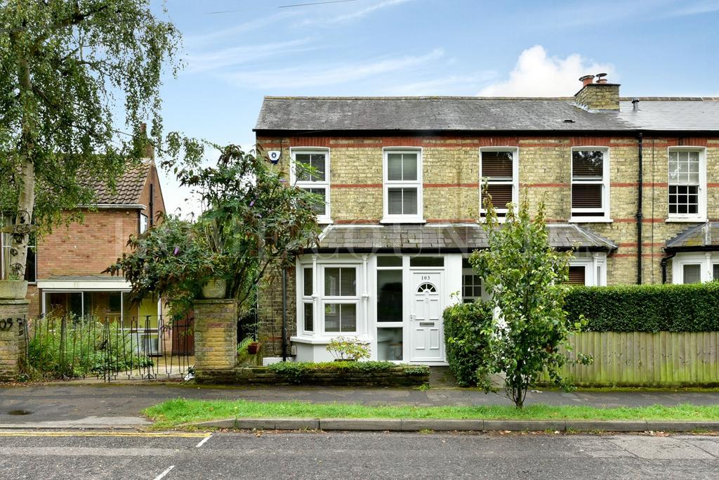 Church Road, Potters Bar, EN6 2 bed character property £500,000