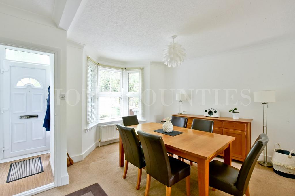 Church Road, Potters Bar, EN6 2 bed character property £500,000