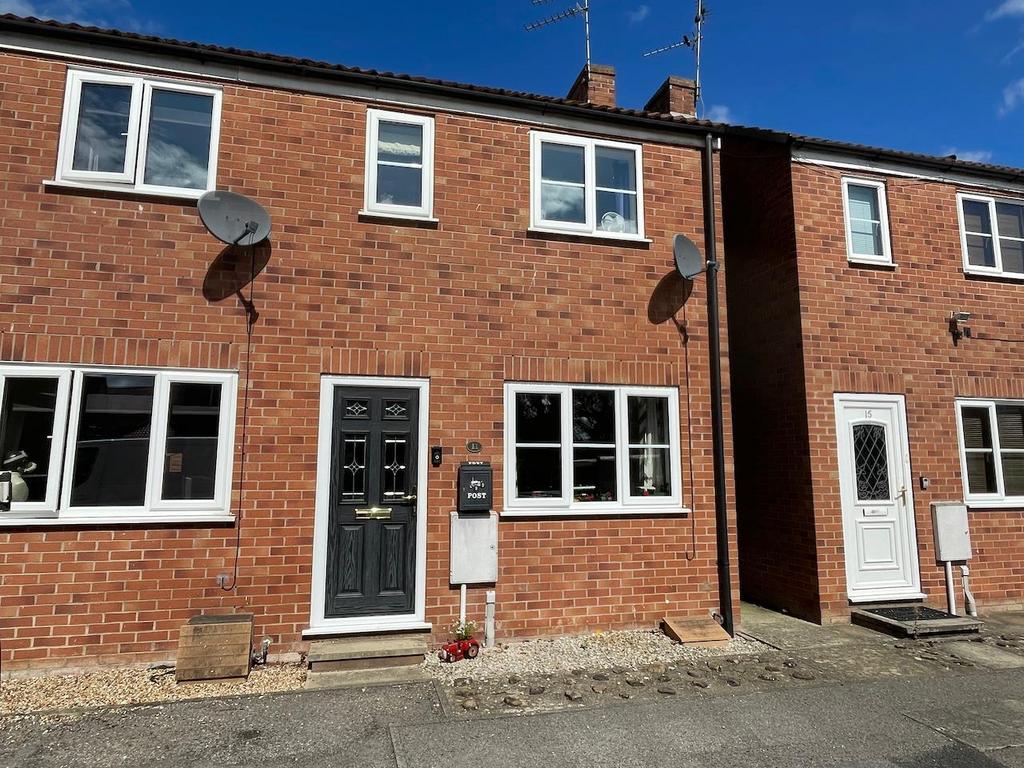Yeomans Court, Kirkbymoorside 2 bed end of terrace house for sale £