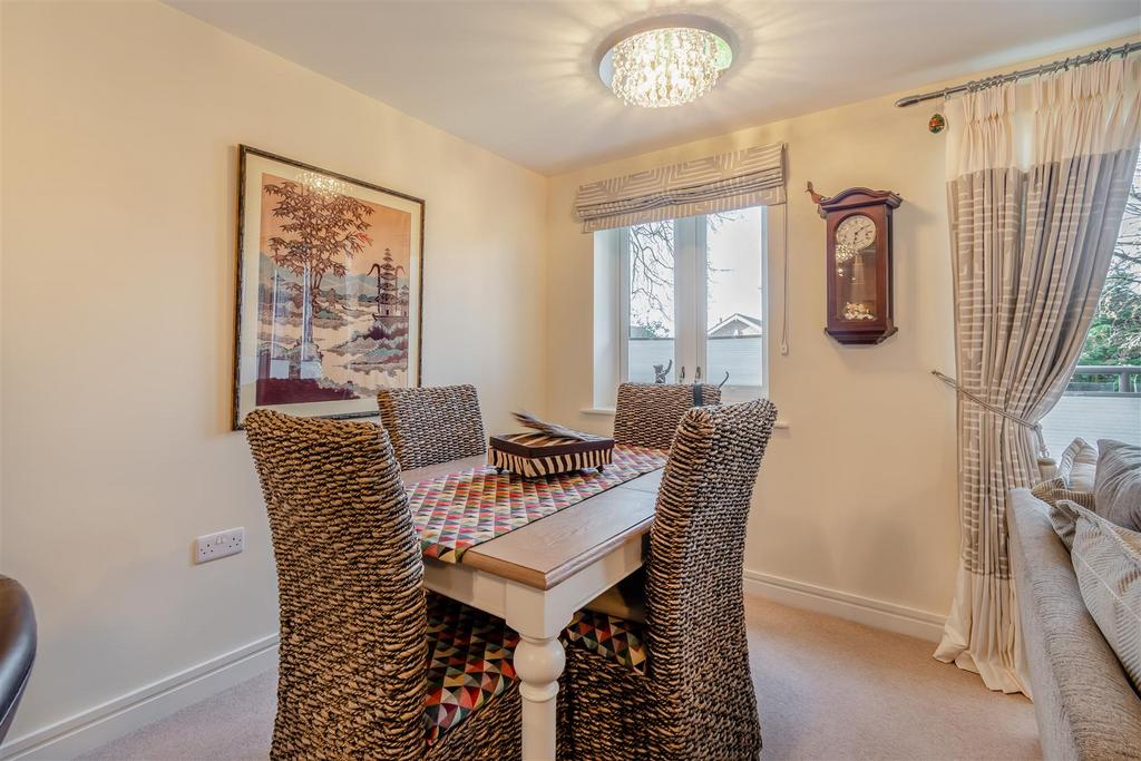 8536225-interior12.jpg