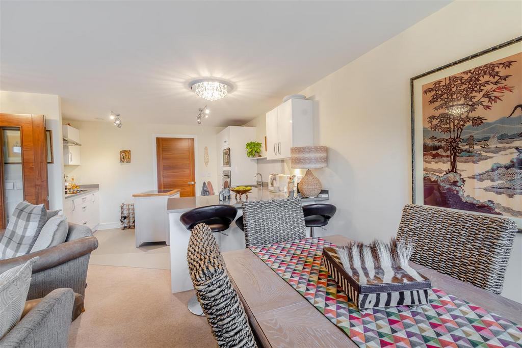 8536225-interior13.jpg