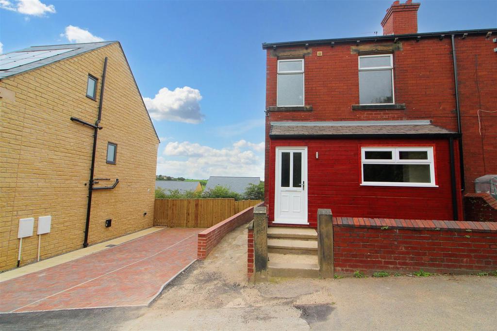 Station Road, Skelmanthorpe, Huddersfield, HD8 9AU 3 bed semidetached