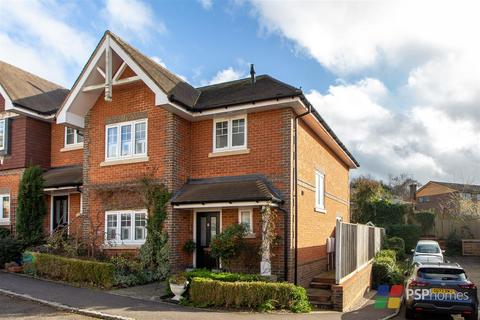 3 bedroom semi-detached house for sale, Woodpecker Chase, Lindfield