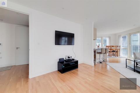 2 bedroom apartment to rent, Trafalgar House, Battersea Reach