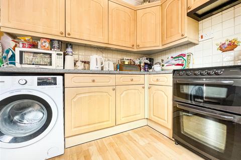 20 Benham Grove, Portchester, Fareham, PO16 9LB