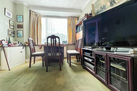20 Benham Grove, Portchester, Fareham, PO16 9LB