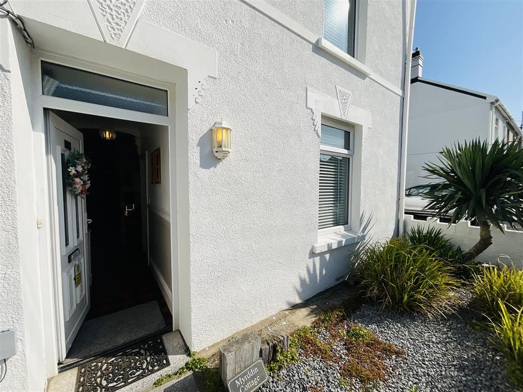 Ashburnham Road, Pembrey, Burry Port 3 bed semidetached house for sale £229,995