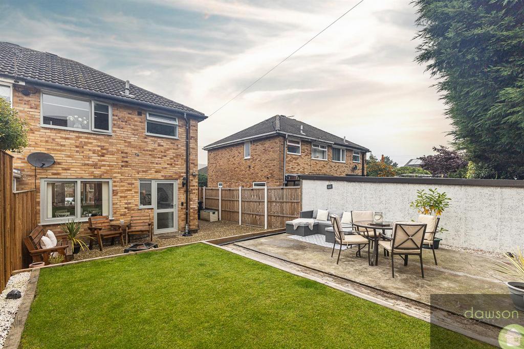 Grasmere Drive, Elland 3 bed semidetached house for sale £250,000