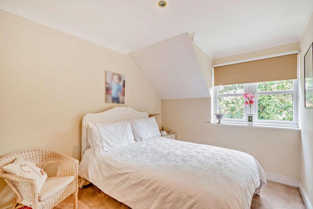 8568122-interior12-800.jpg