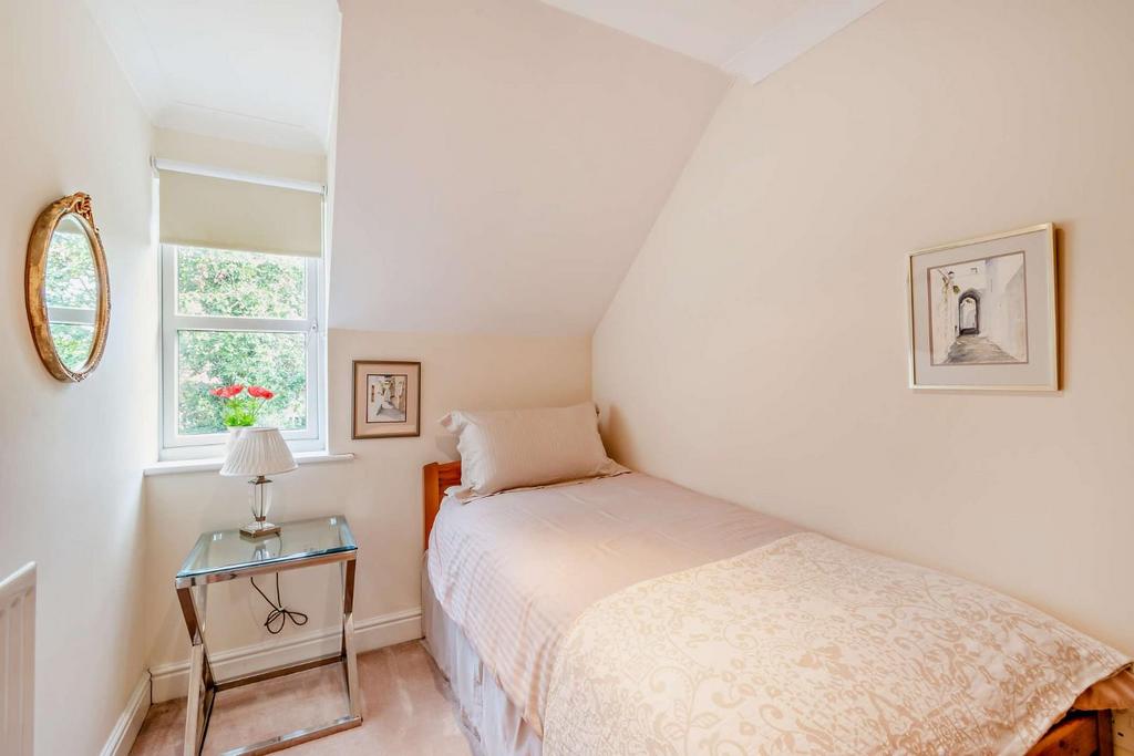 8568122-interior22-800.jpg