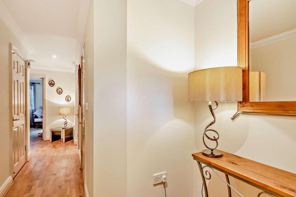 8568122-interior17-800.jpg