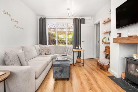 4 Bedford Close, Leeds, LS16 6DS