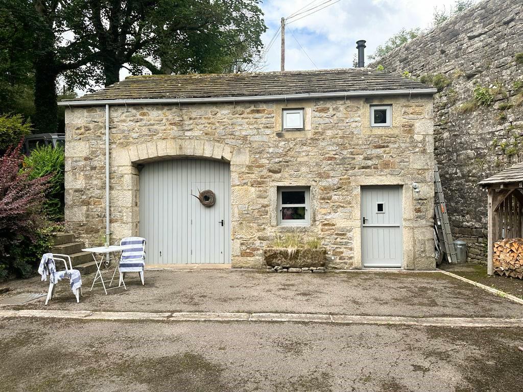 Detached annexe