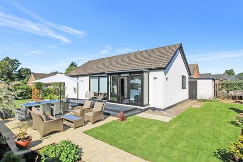 2 bedroom detached bungalow for sale - Thorpe Chase, Ripon