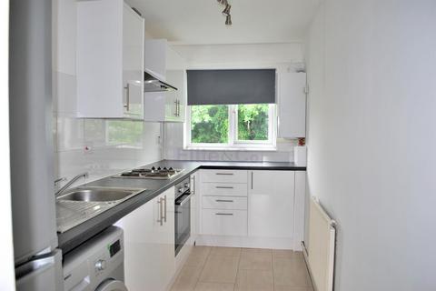 2 Cheveney Walk, Bromley, BR2 0XZ