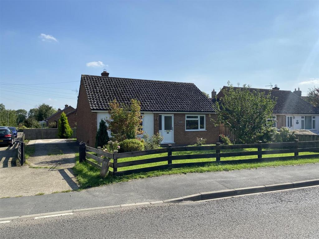 38 Bedale Road, Aiskew, Bedale 2 bed detached bungalow for sale £195,000