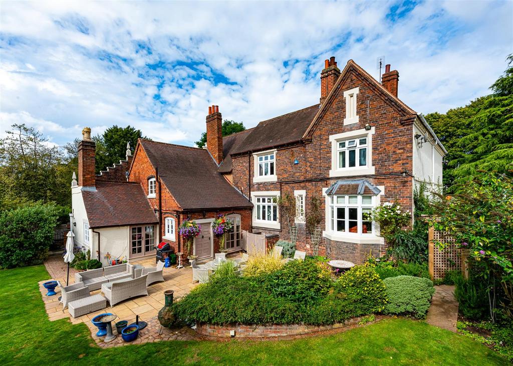 Dunsley Manor, 48 Dunsley Road, Kinver 5 bed detached house £1,350,000