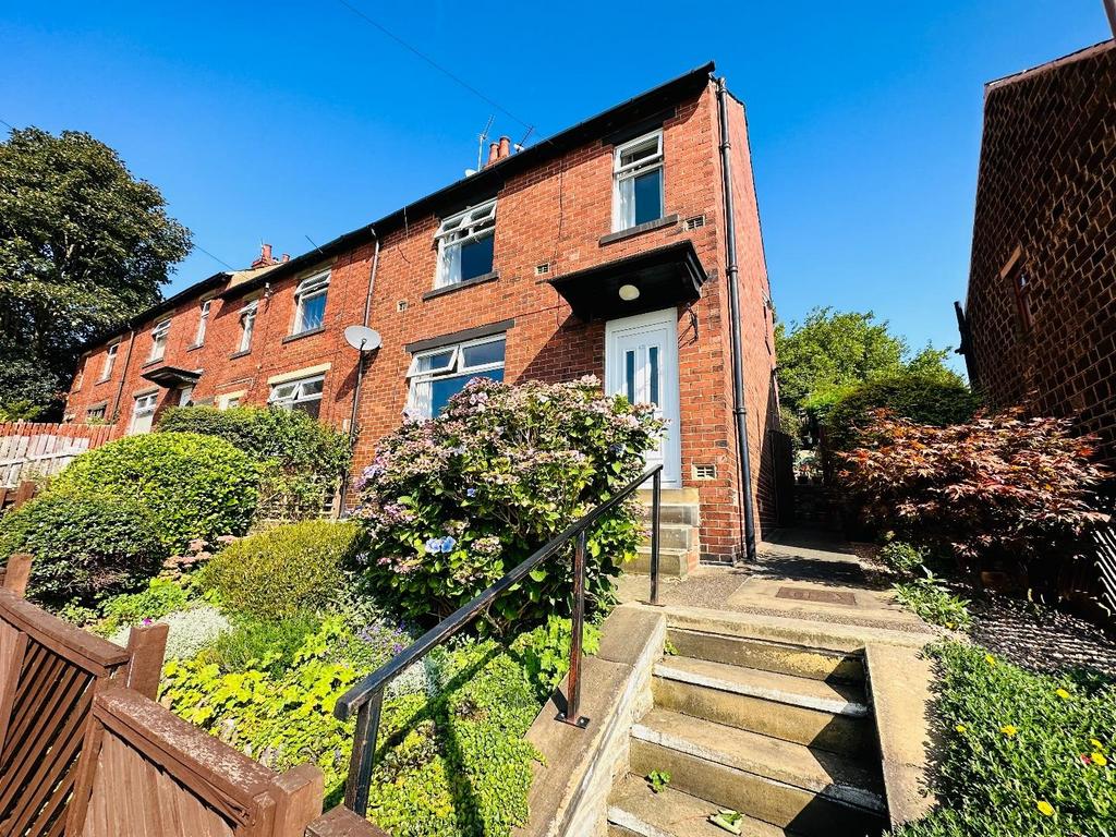 Curzon Street, Huddersfield 3 bed end of terrace house for sale £160,000