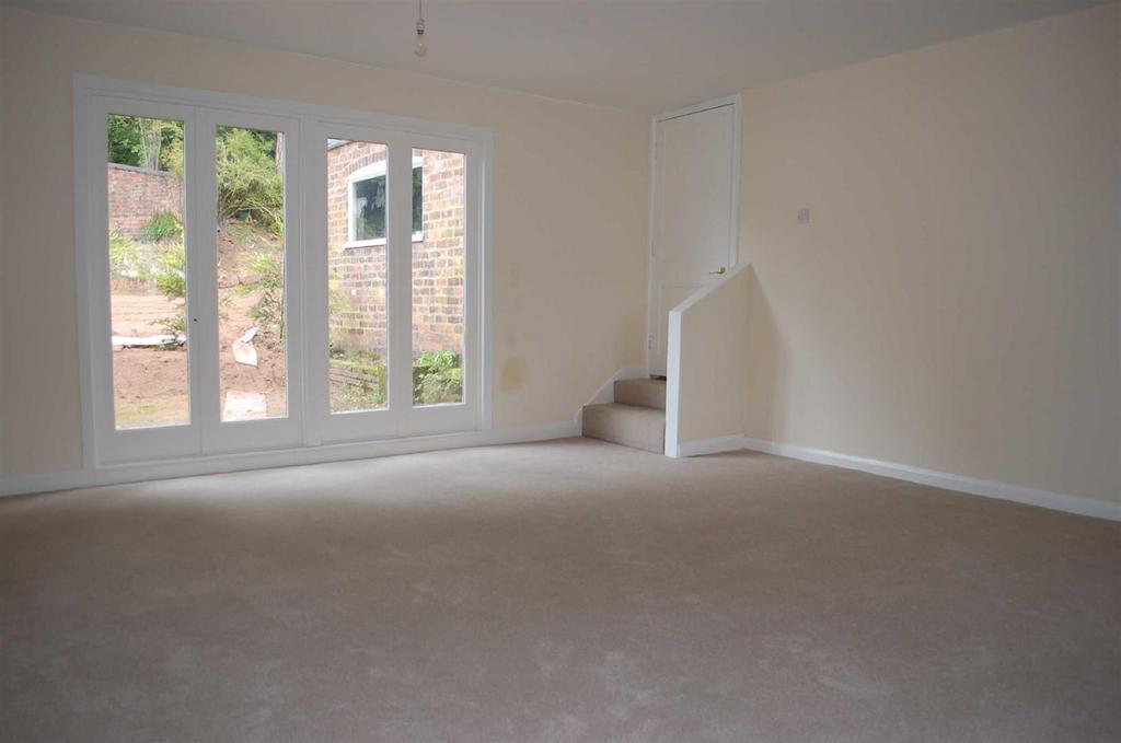 Dudhill Mews, Six Ashes, Bridgnorth 3 bed character property to rent