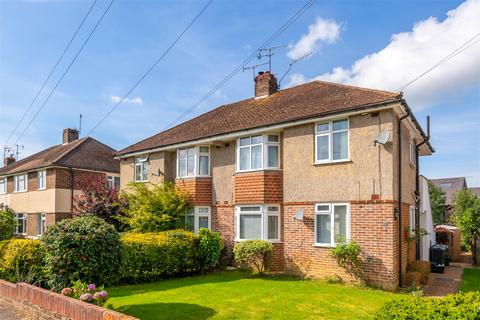 2 bedroom maisonette for sale, Meadow Way, Reigate