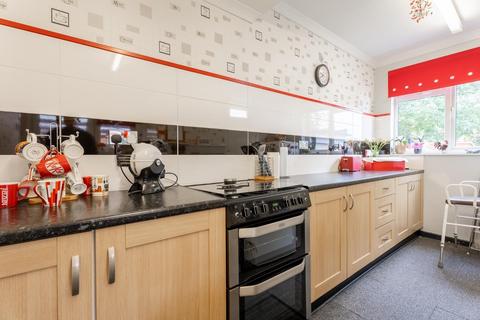 28 Rayleigh Road, Wolverhampton, WV3 0AP