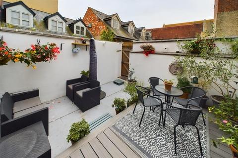 34 Castle Way, Southampton, SO14 2AW