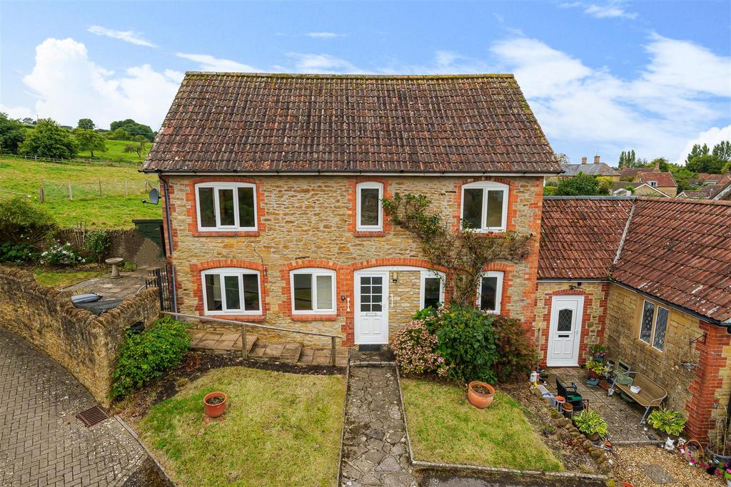 Laurel Close, West Coker, Yeovil 2 bed semidetached house for sale £