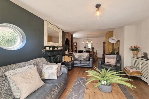 816 Foxhall Road, Ipswich, IP4 5TP