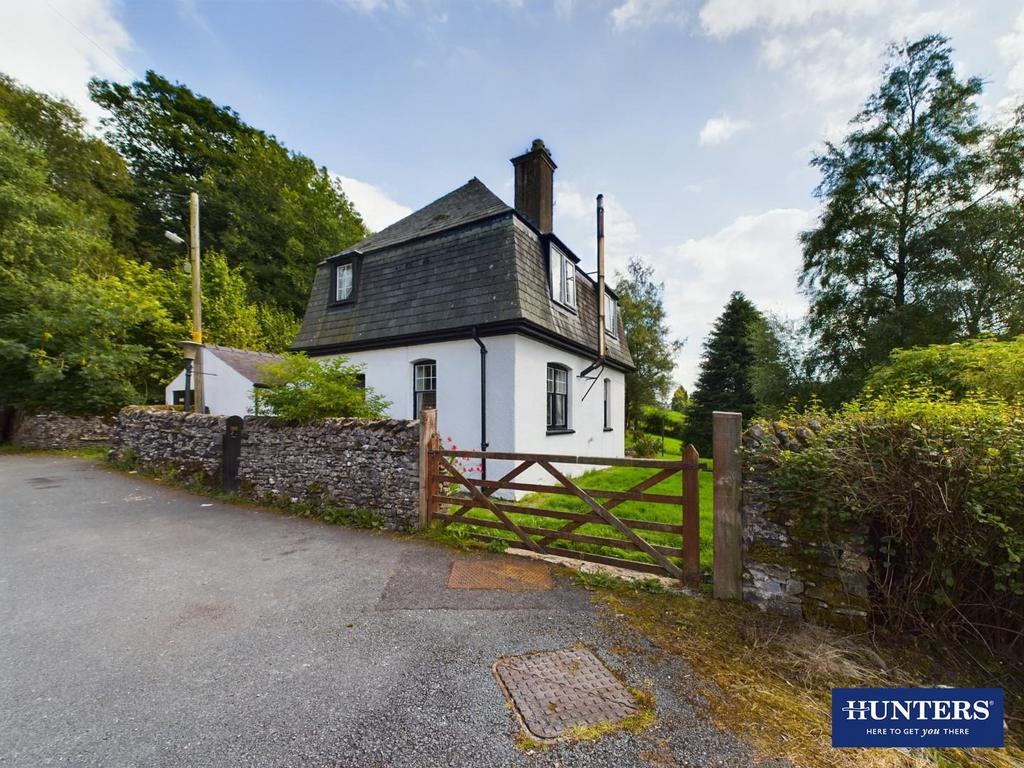 Tebay, Penrith, CA10 3XP 3 bed detached house for sale £350,000