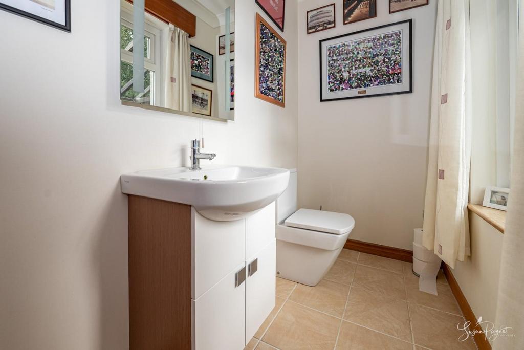Ground Floor Cloakroom