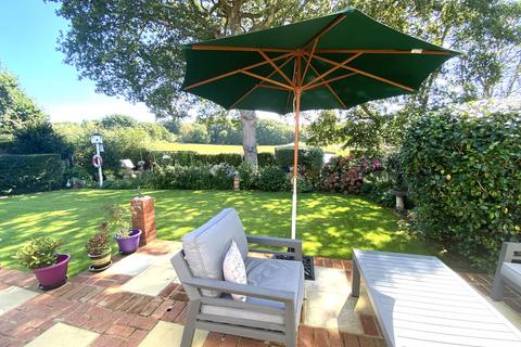 3 bedroom bungalow for sale - Eastergate, Bexhill-on-Sea, TN39