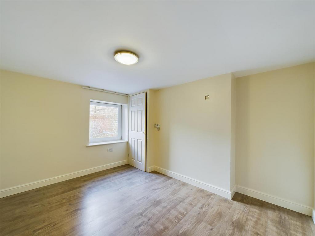 Bedroom: