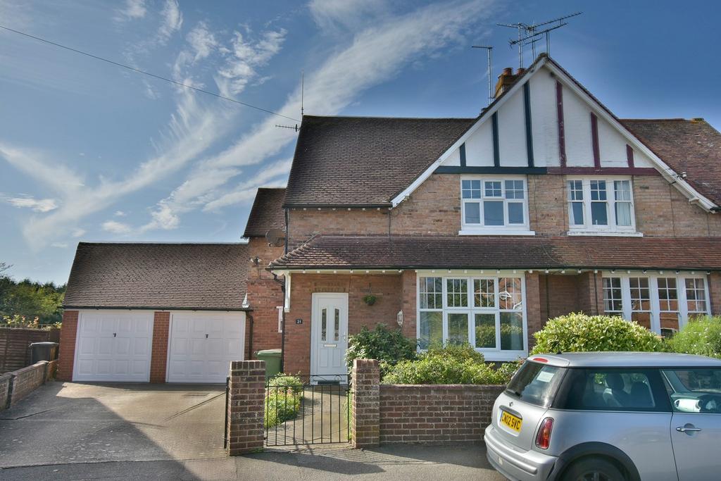 Arthur Road, BexhillonSea, TN39 3 bed semidetached house for sale