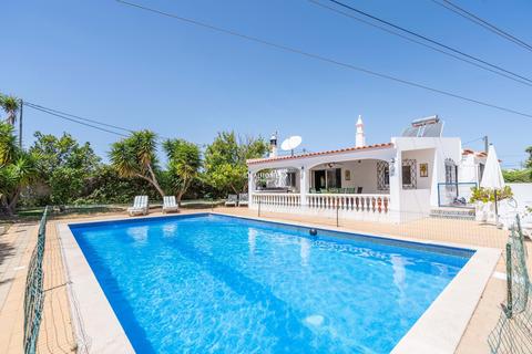 2 bedroom villa, Albufeira,  Algarve